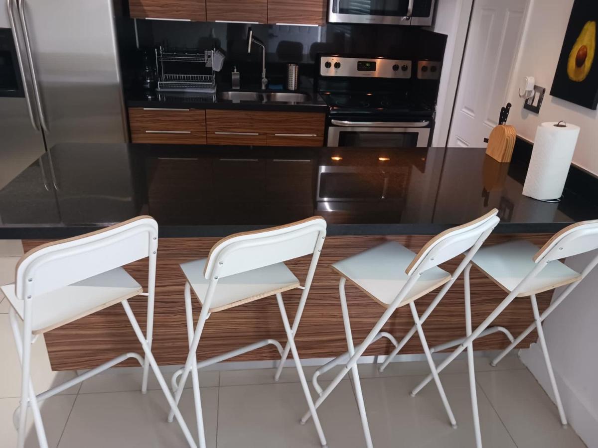 Coconut Grove Green Day'S Apartment Маями Екстериор снимка