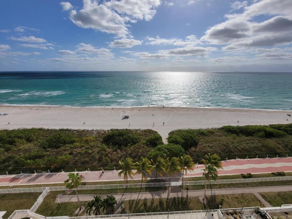 Coconut Grove Green Day'S Apartment Маями Екстериор снимка
